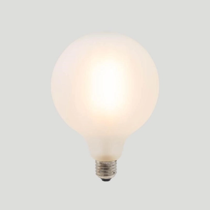 G125 - 10w LED Porcelain Frosted Globe